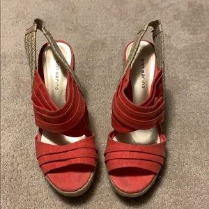 Coral wedge sandal